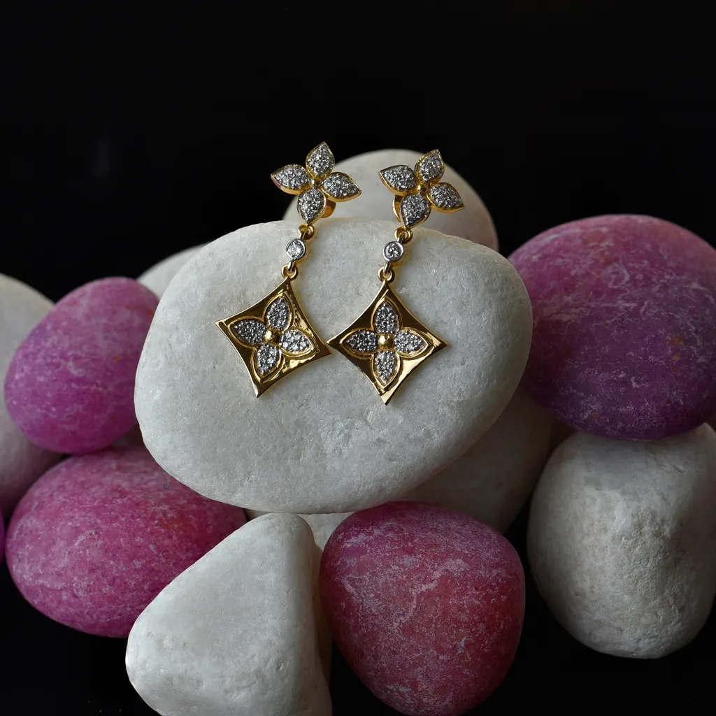 MAJESTIC DIAMOND NOSEPIN (14K WITH LAB GROWN DIAMONDS)