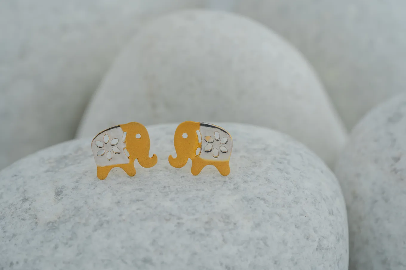 GOLDEN ELEPHANT STUDS