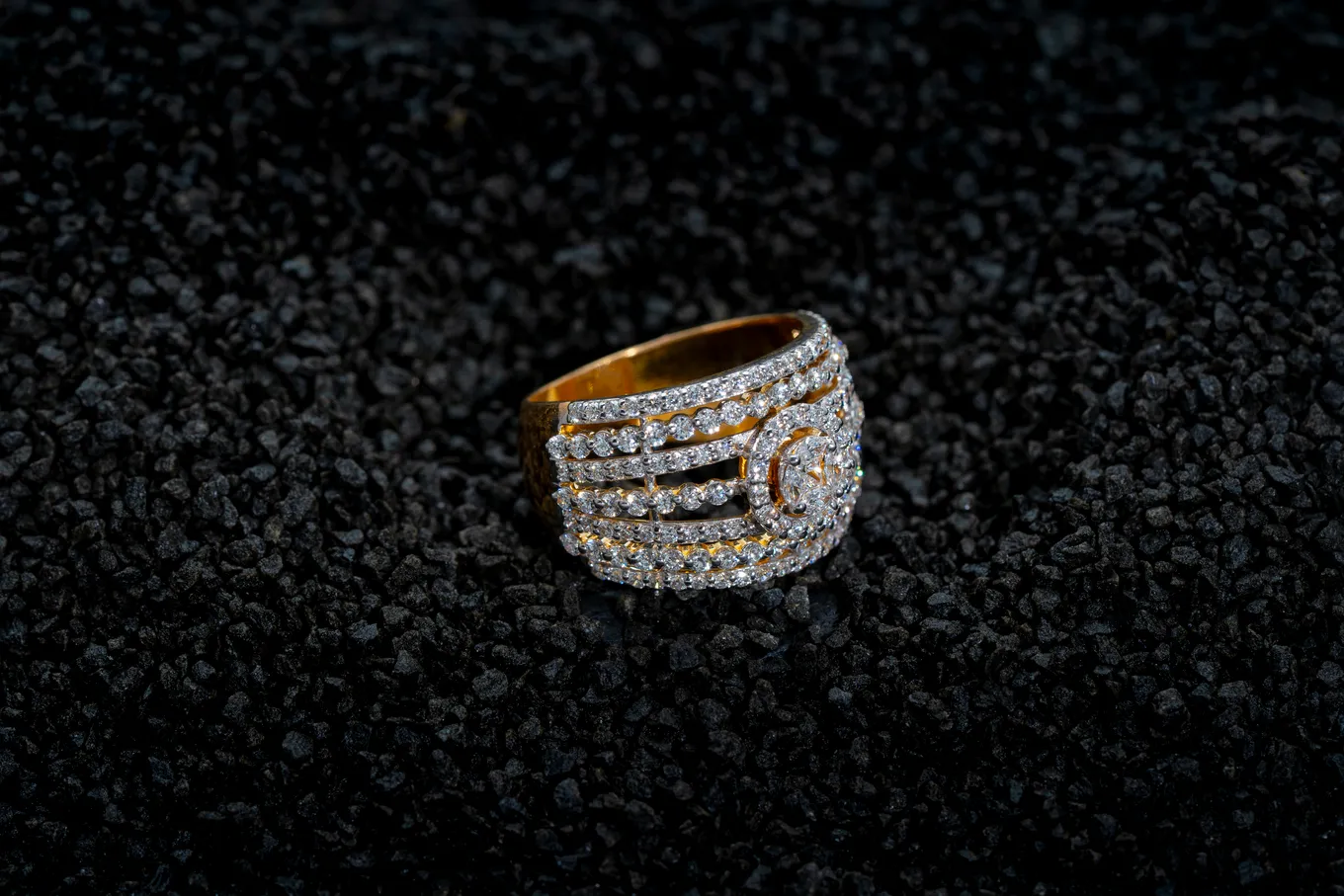 SPARKLING GRID DIAMOND RING (18K WITH LAB GROWN DIAMONDS)