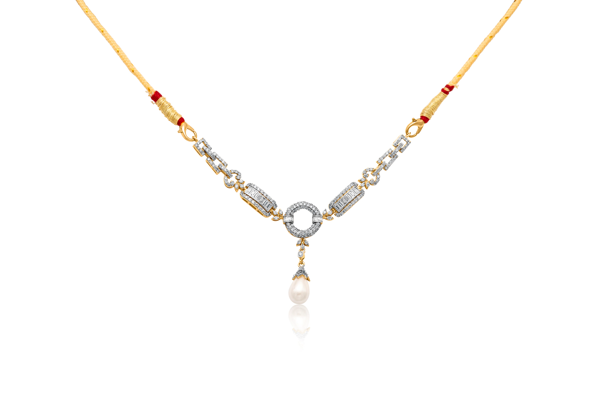 DIVA'S HALO DIAMOND NECKLACE (18K WITH NATURAL DIAMONDS)