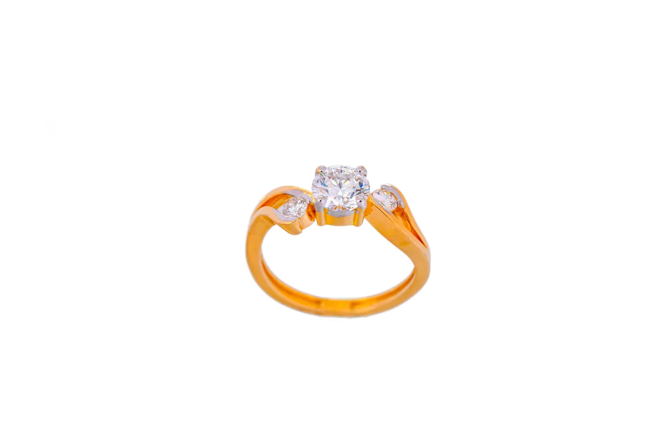 TRIO DIAMOND RING (18K WITH NATURAL DIAMONDS)