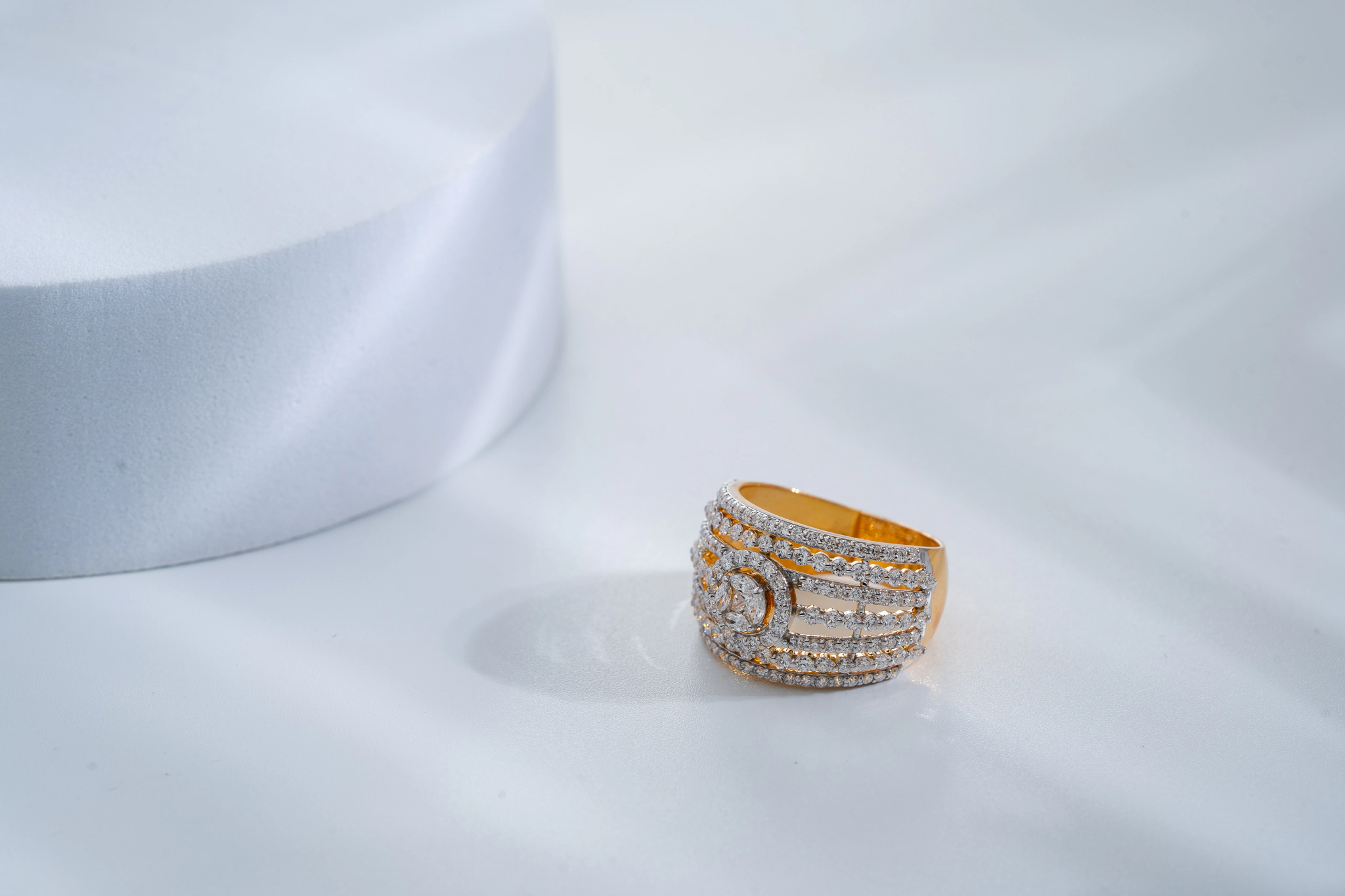 SPARKLING GRID DIAMOND RING (14K WITH NATURAL DIAMONDS)