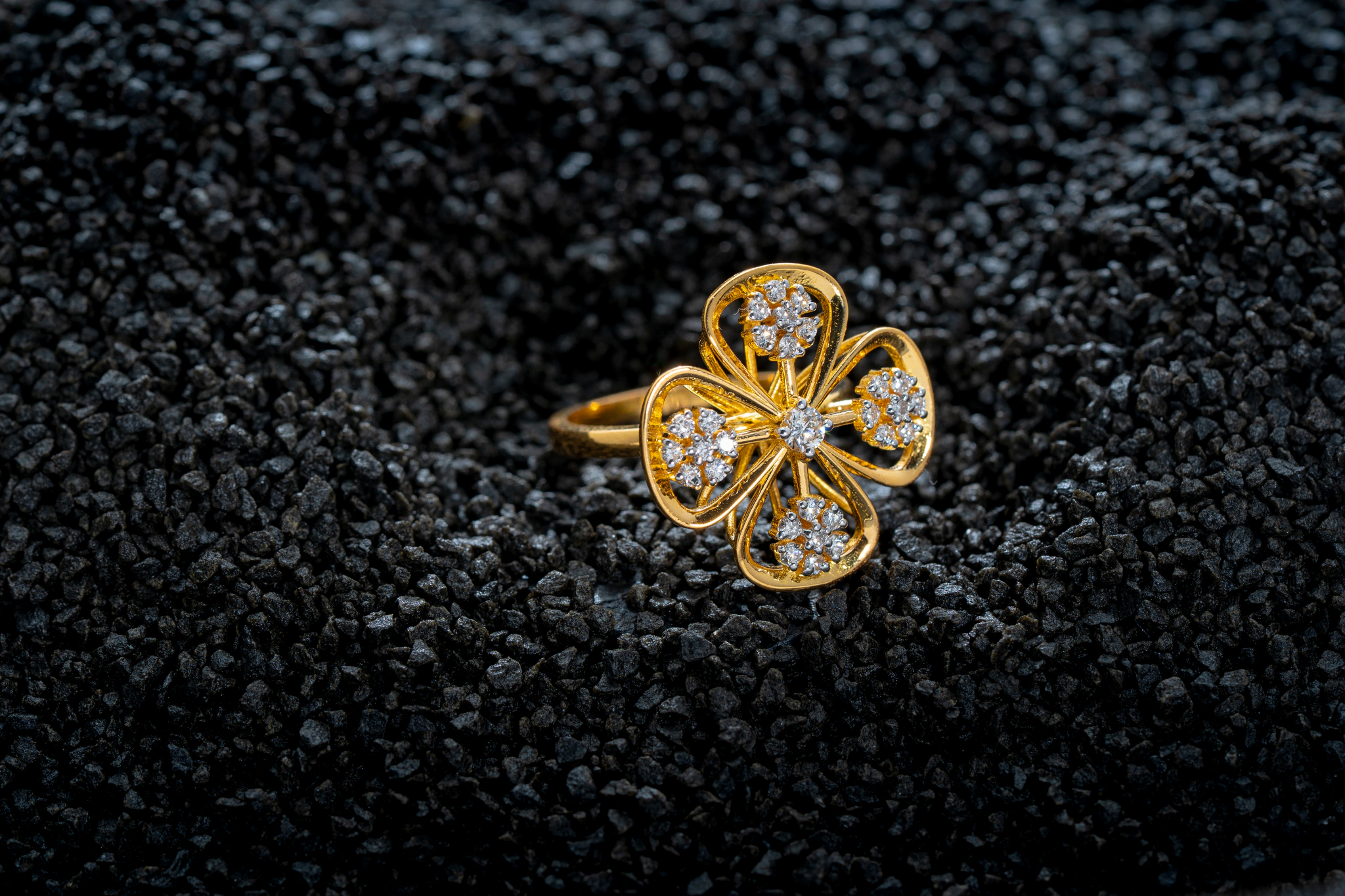FLORAL DIAMOND RING(18K WITH LAB GROWN DIAMONDS)