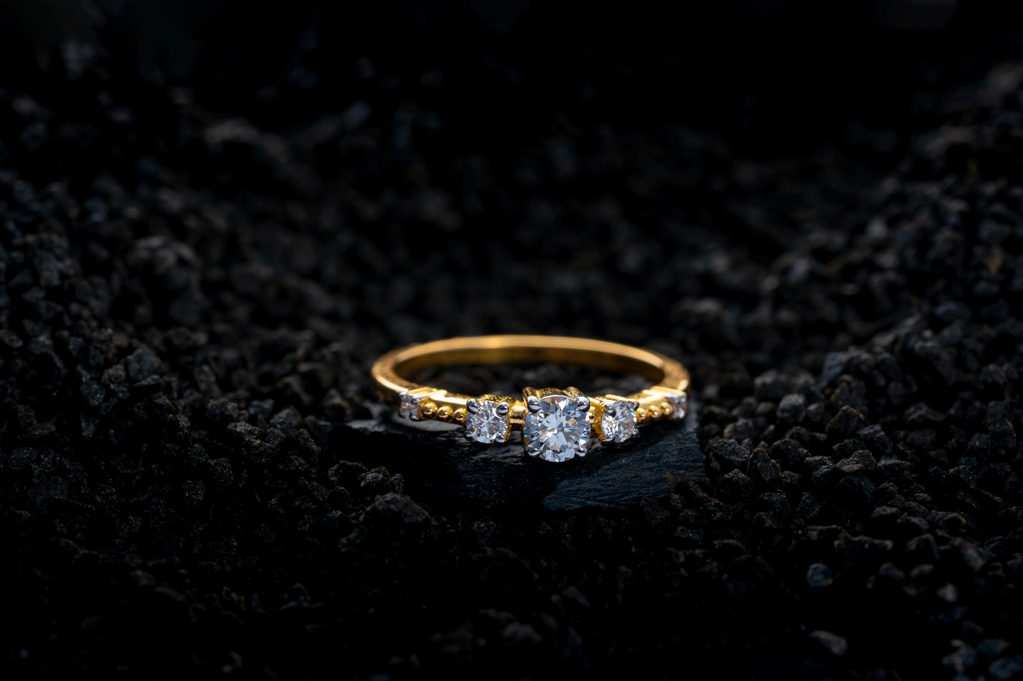 AGELESS DIAMOND RING(18K WITH LAB GROWN DIAMONDS)