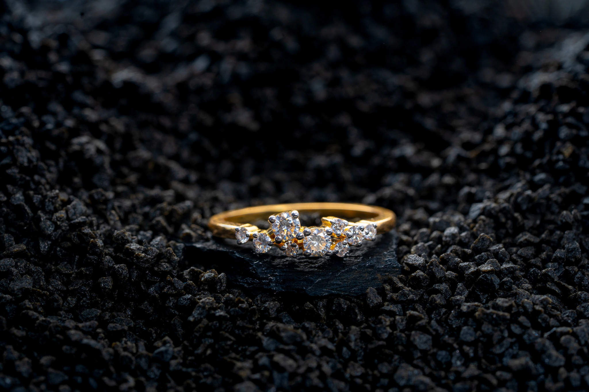 DAZZLING DIAMOND RING(14K WITH LAB GROWN DIAMONDS)