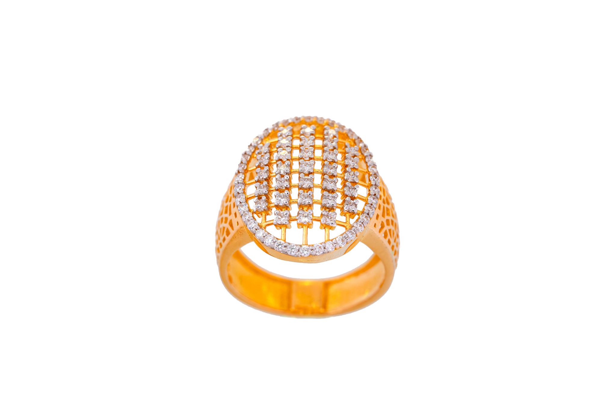STUNNING DIAMOND RING (18K WITH NATURAL DIAMONDS)