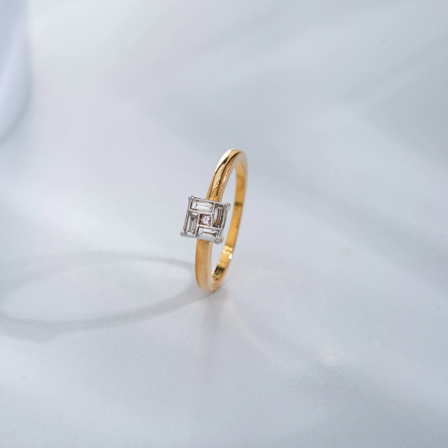 BAGUETTE BLISS DIAMOND RING(14K WITH LAB GROWN DIAMONDS)