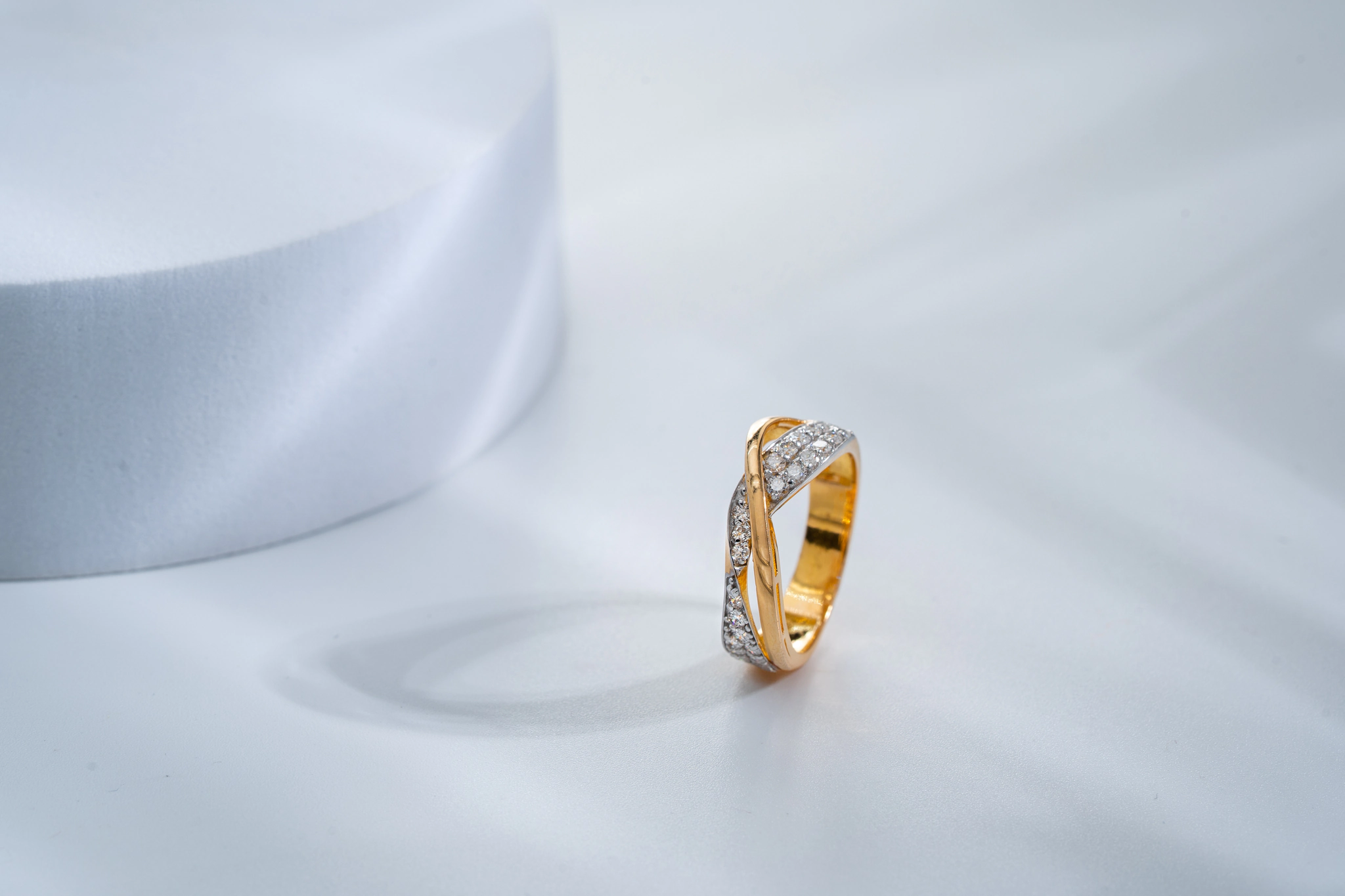 GRACEFUL WAVY RING(14K WITH LAB GROWN DIAMONDS)