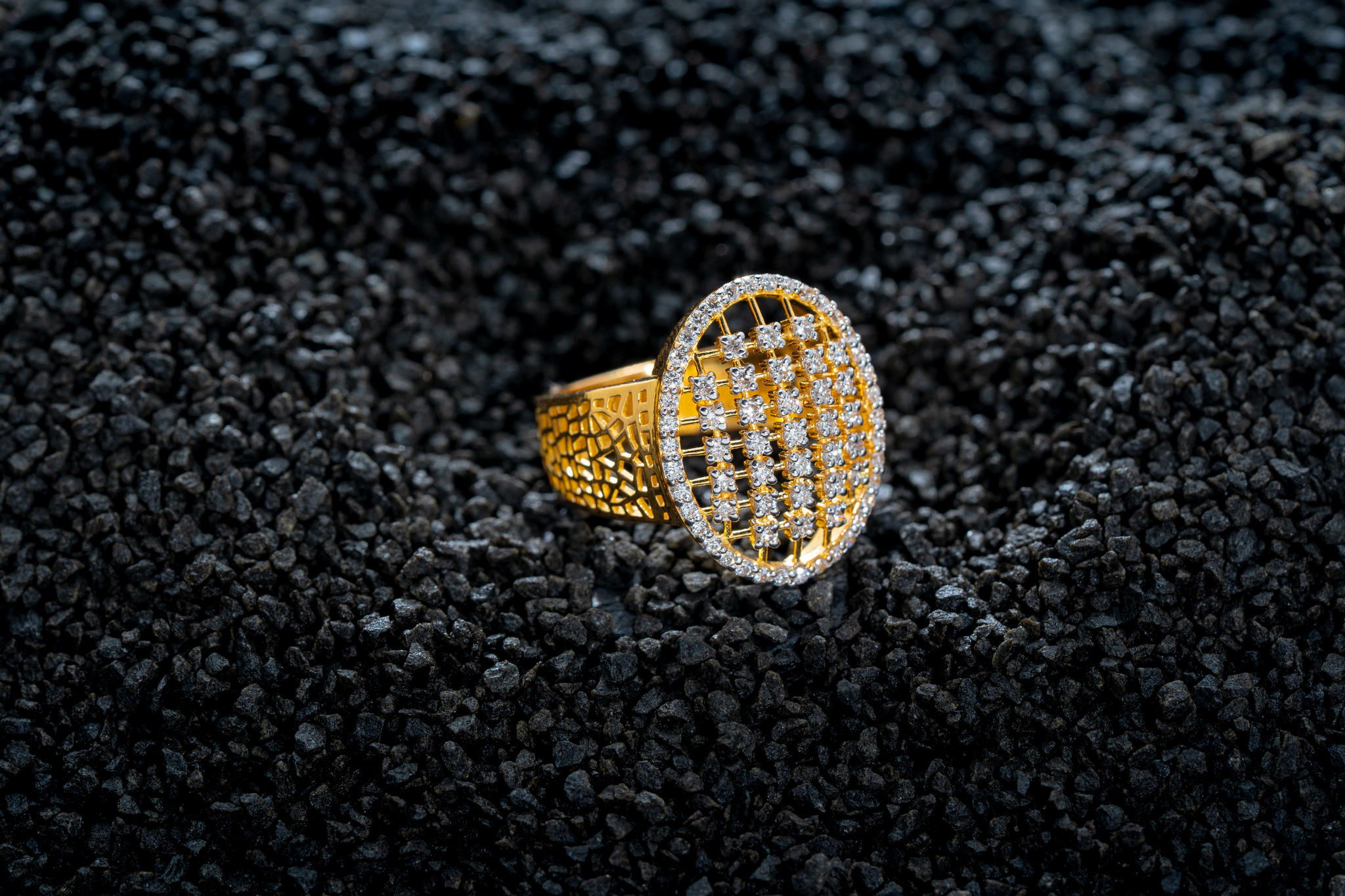 STUNNING DIAMOND RING (14K WITH NATURAL DIAMONDS)