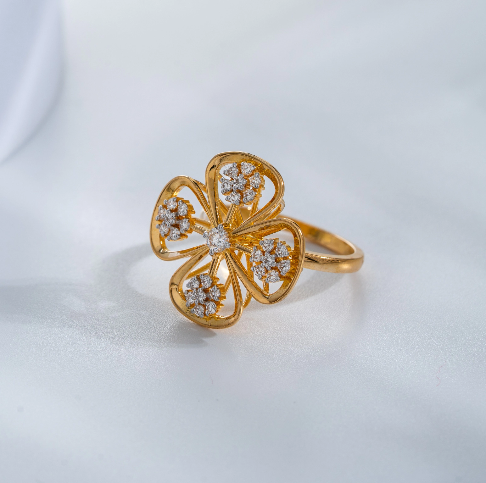 FLORAL DIAMOND RING(14K WITH LAB GROWN DIAMONDS)
