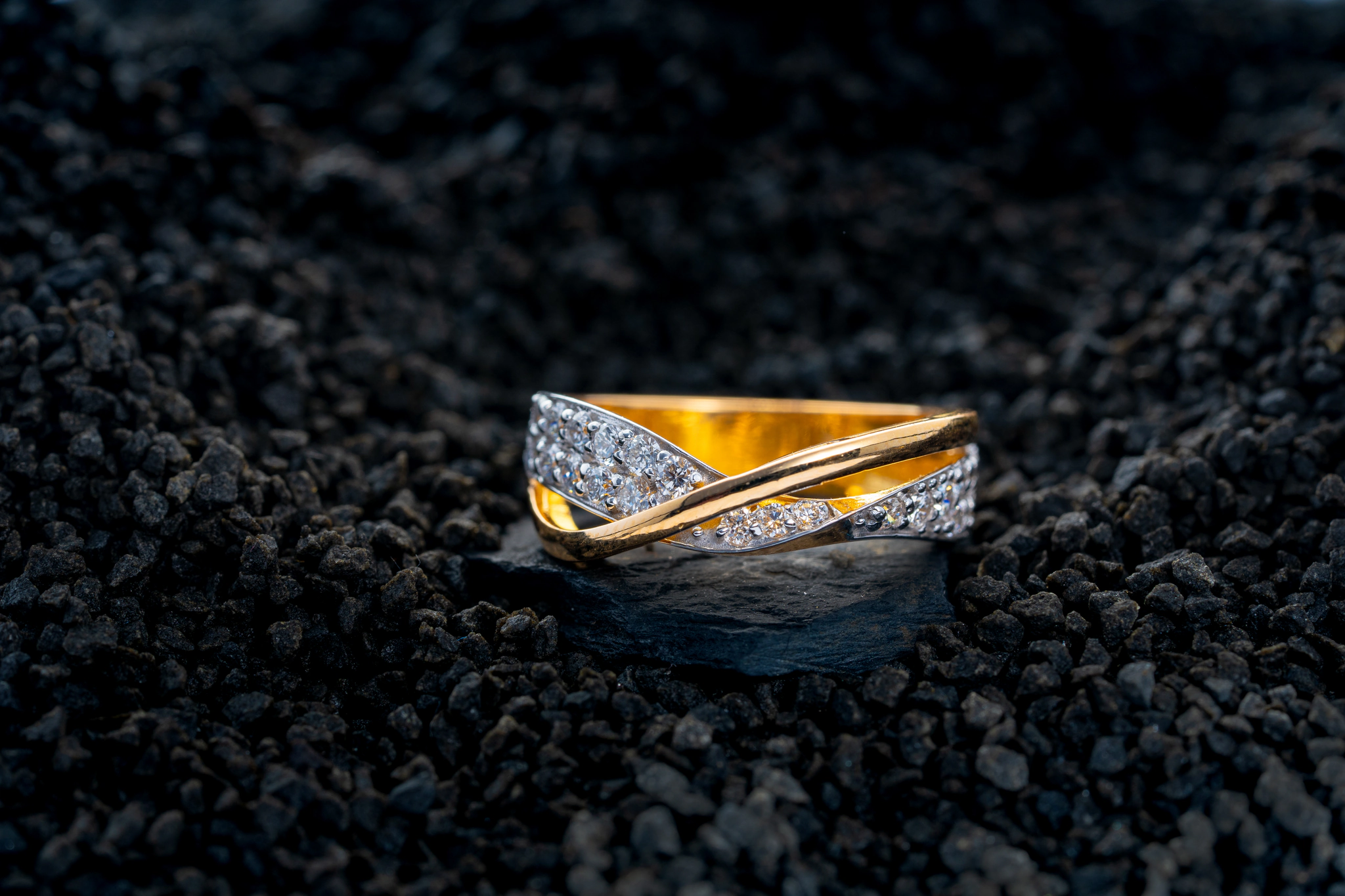 GRACEFUL WAVY RING(14K WITH LAB GROWN DIAMONDS)