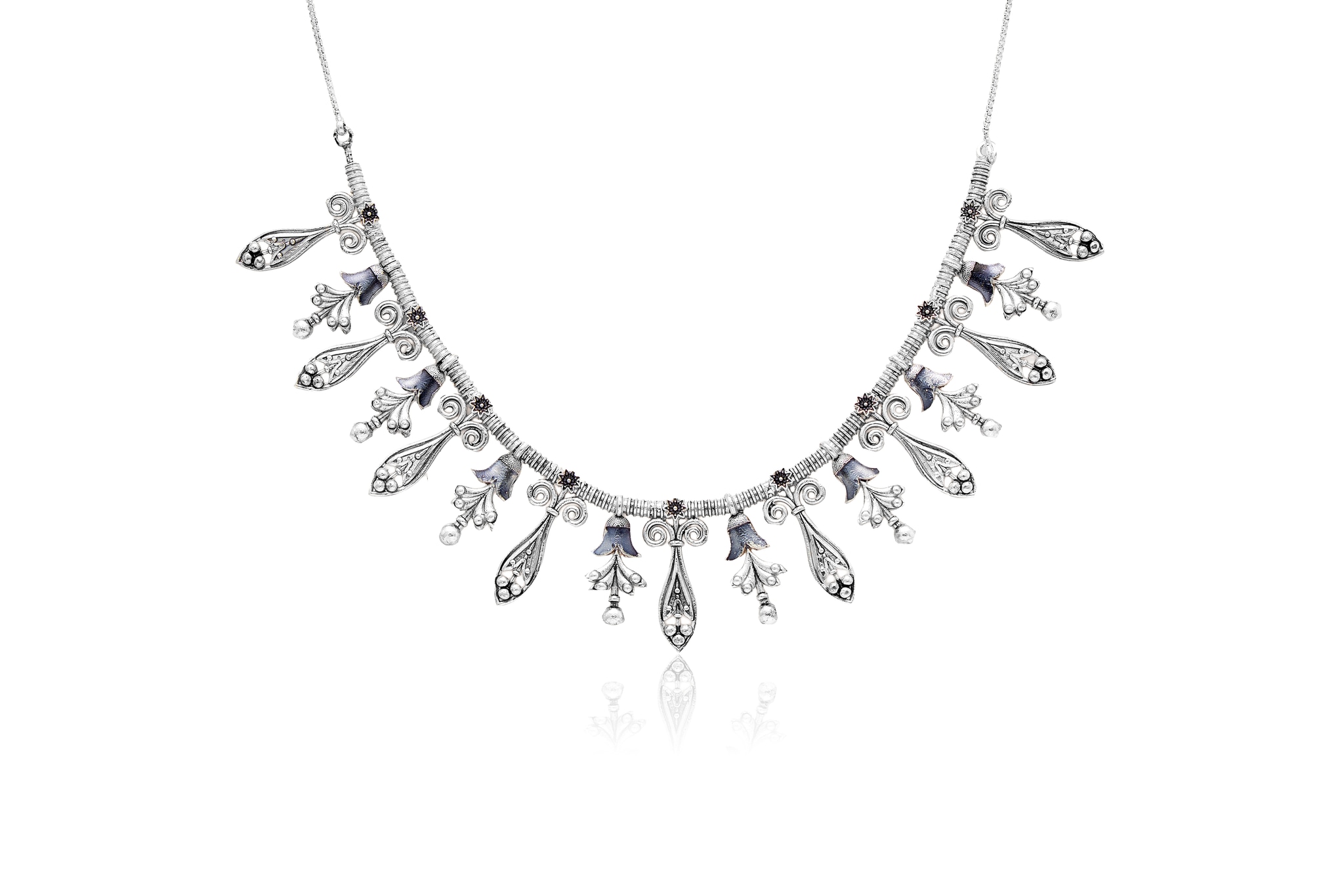 GRAMIK TRIBAL SILVER NECKLACE