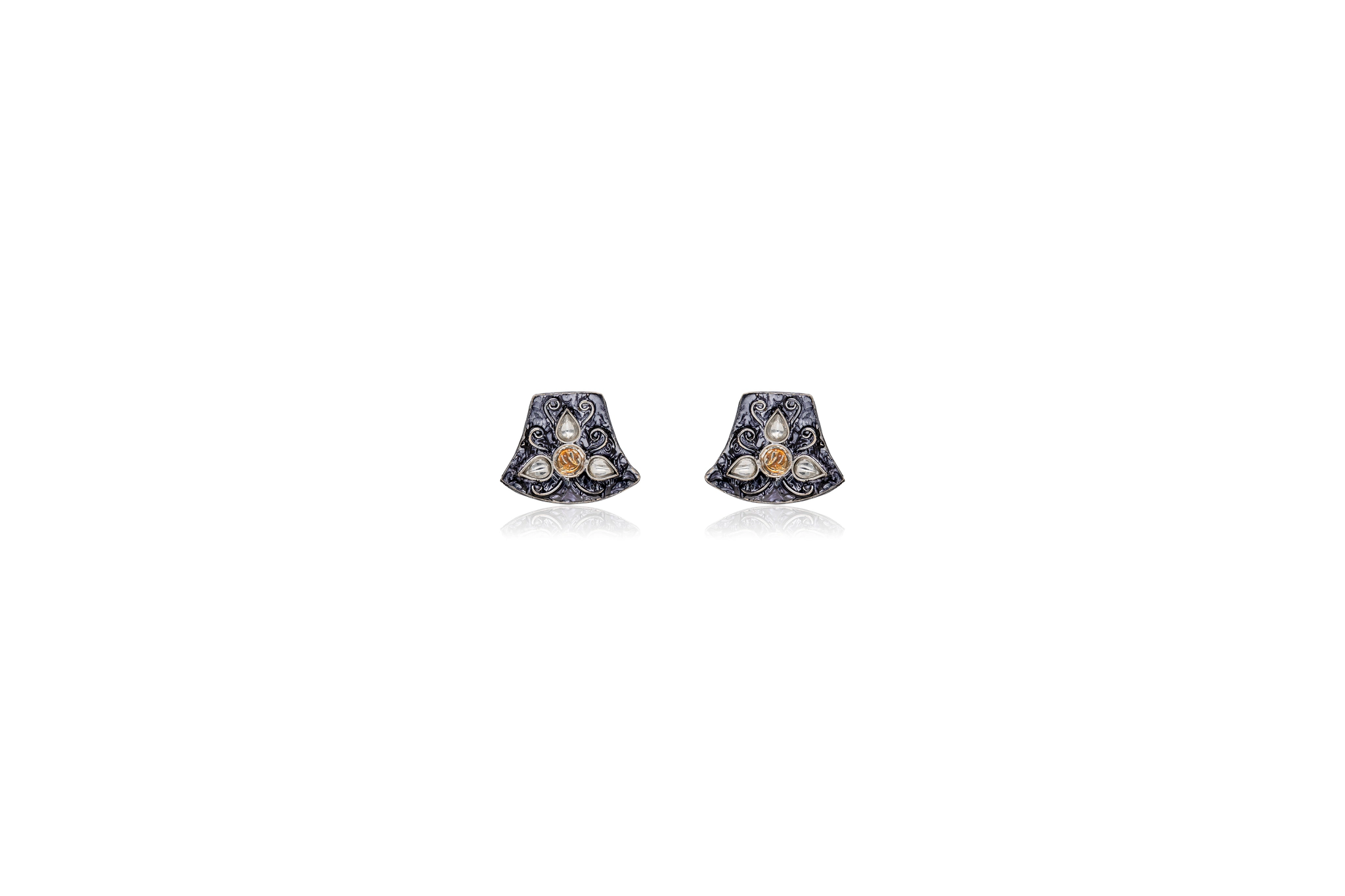 IRIS SILVER STUD EARRINGS
