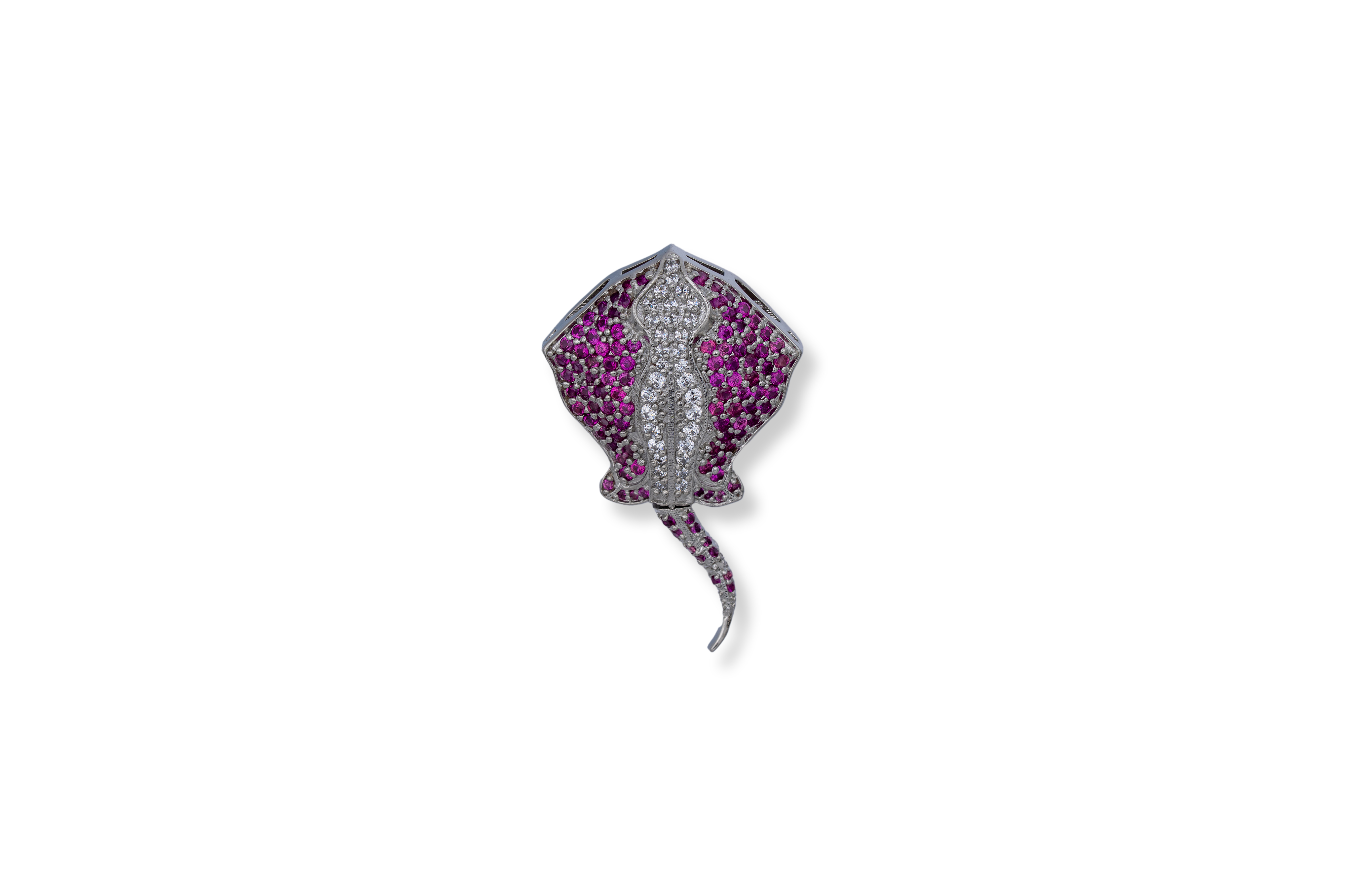 SILVER STINGRAY PENDANT