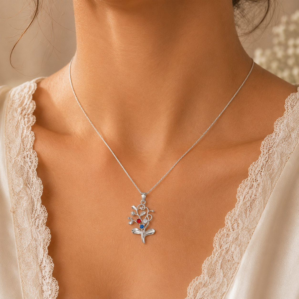 MYSTIC FLORA SILVER PENDANT