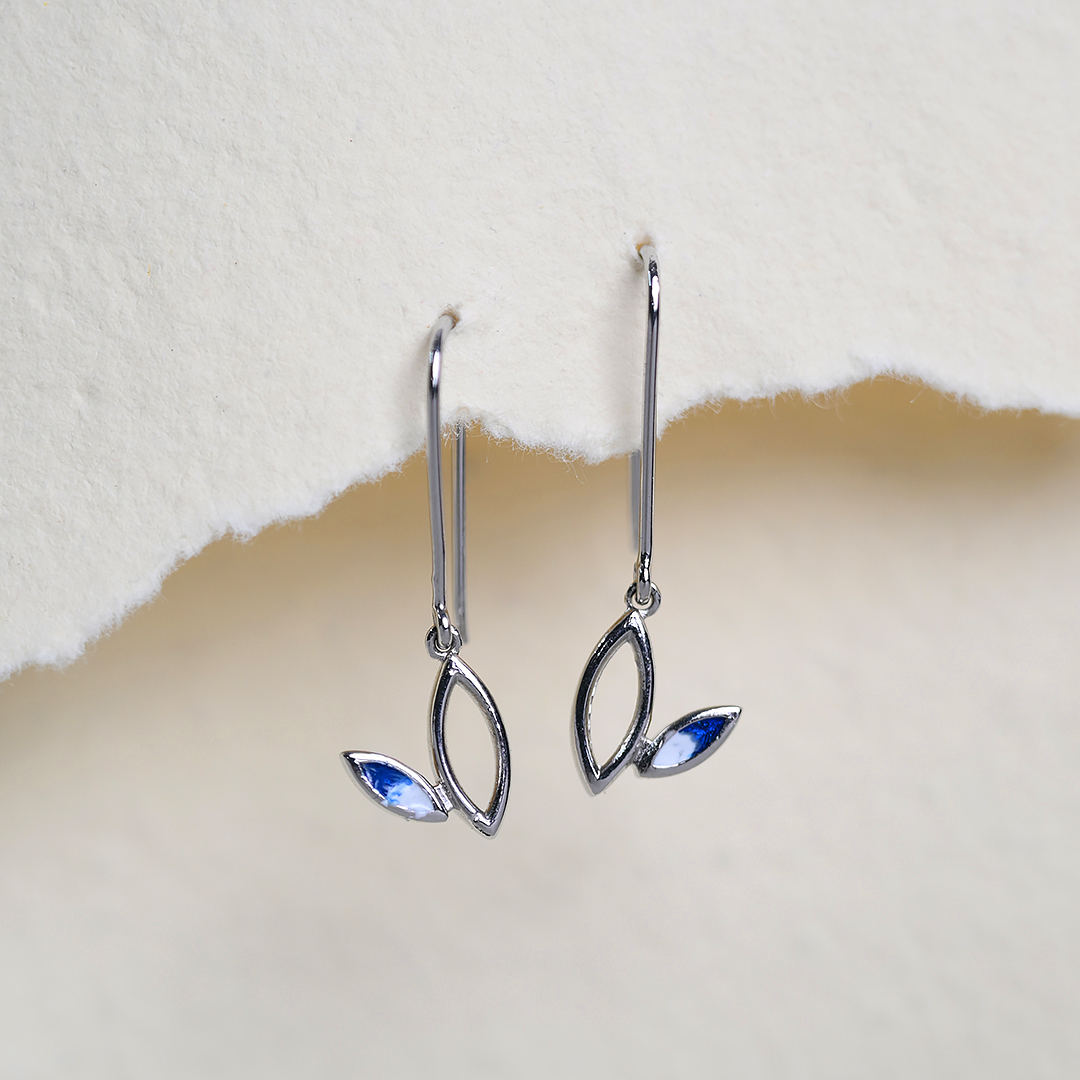 CONTEMPORARY SILVER LEAF DROP EARRINGS