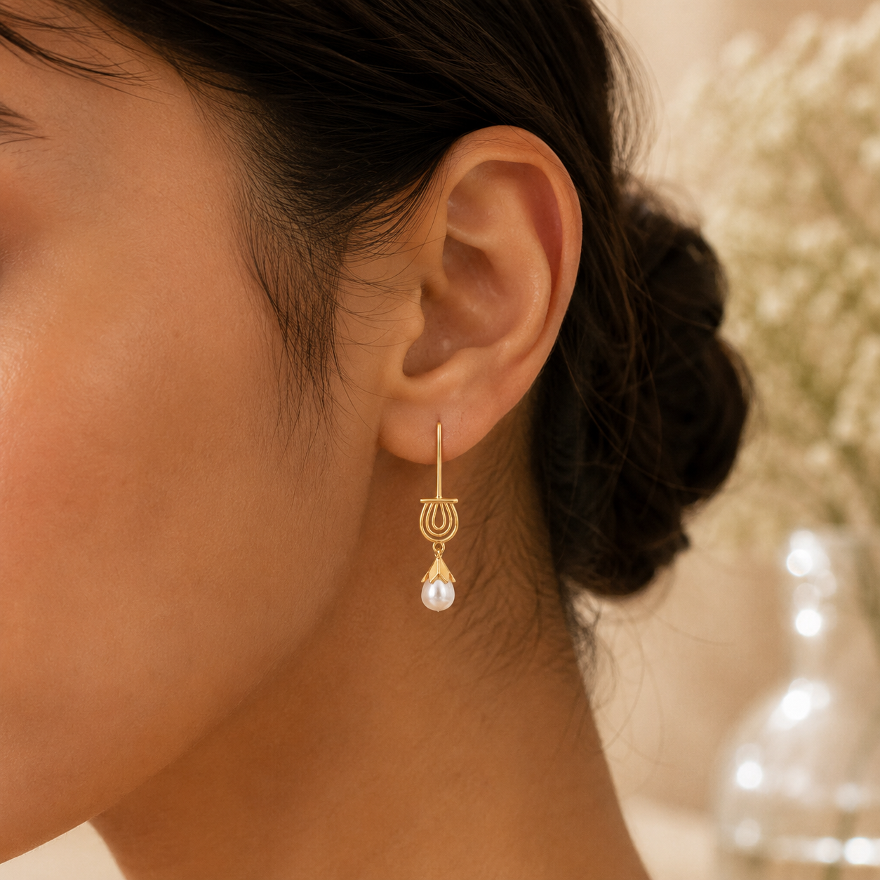 MINIMALIST GLIDING SILVER DROP EARRINGS