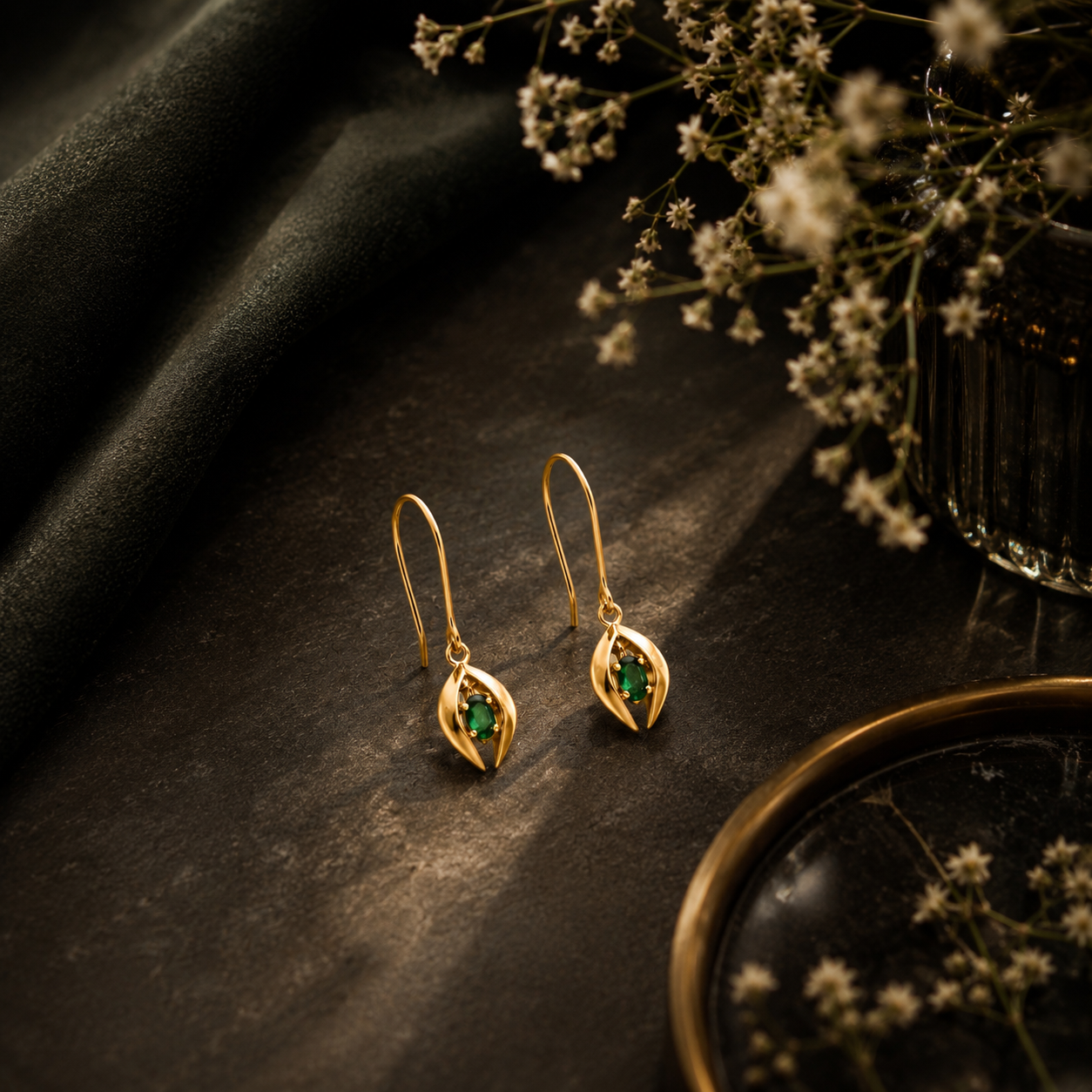 SUBTLE SPARK SILVER EARRINGS