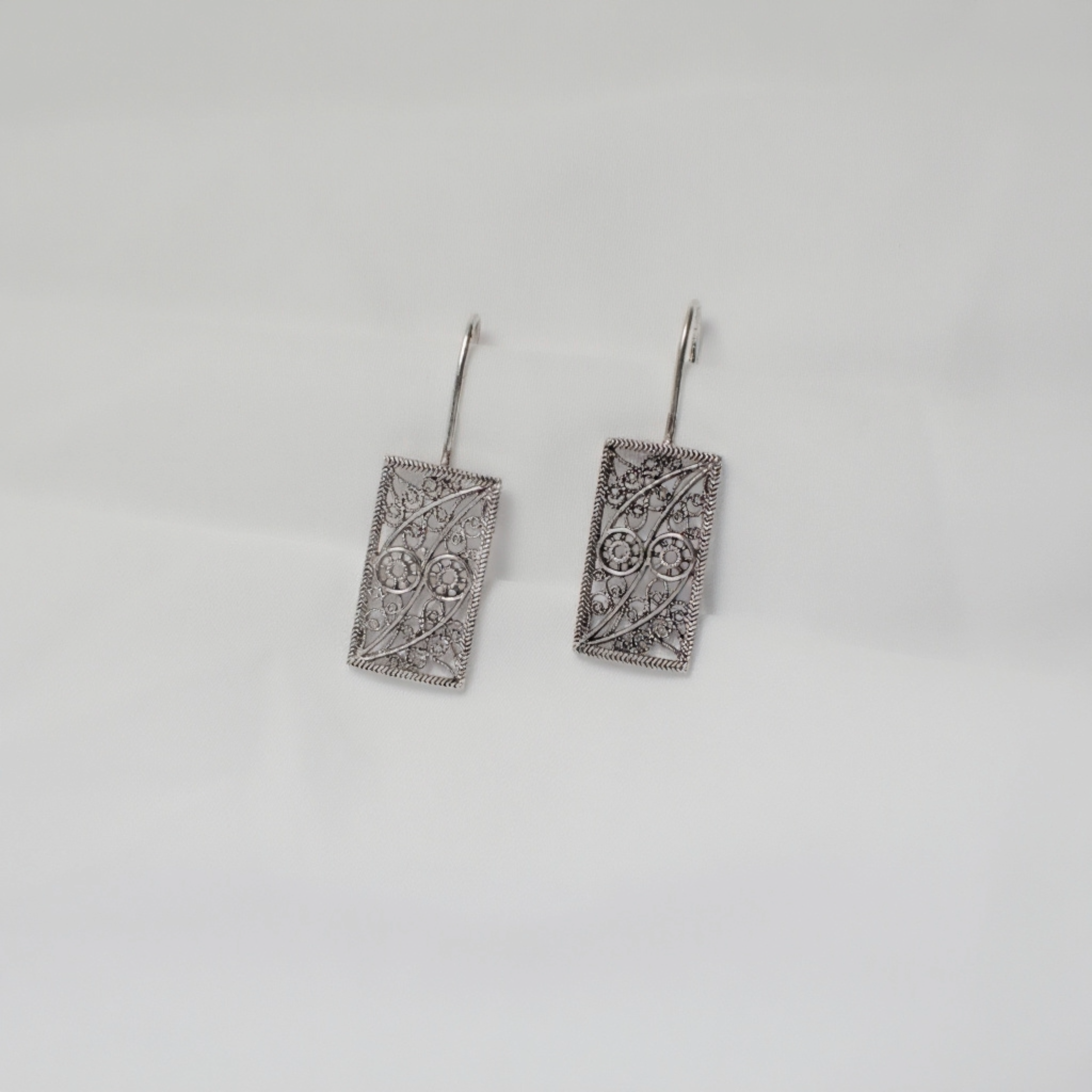 OBLONG SILVER DROP EARRINGS