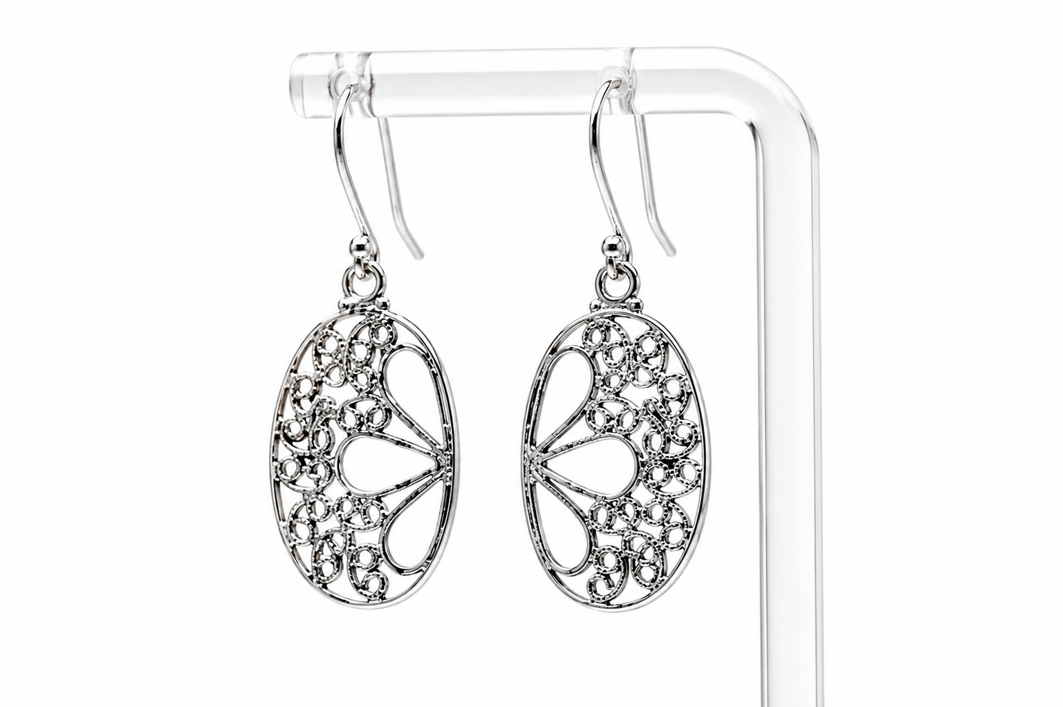 SWANKY SILVER DROP EARRING