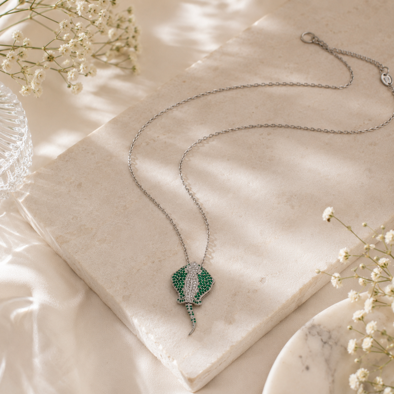 Silver stingray pendant – handcrafted silver PENDANTS