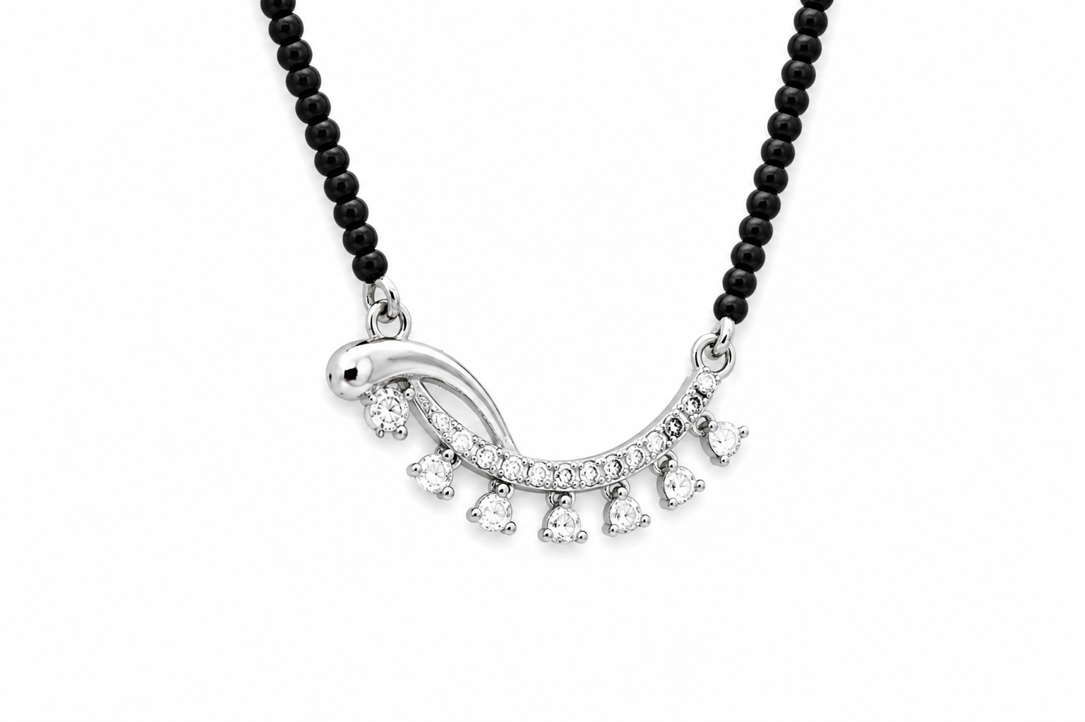 ELEGANT SILVER PENDANT