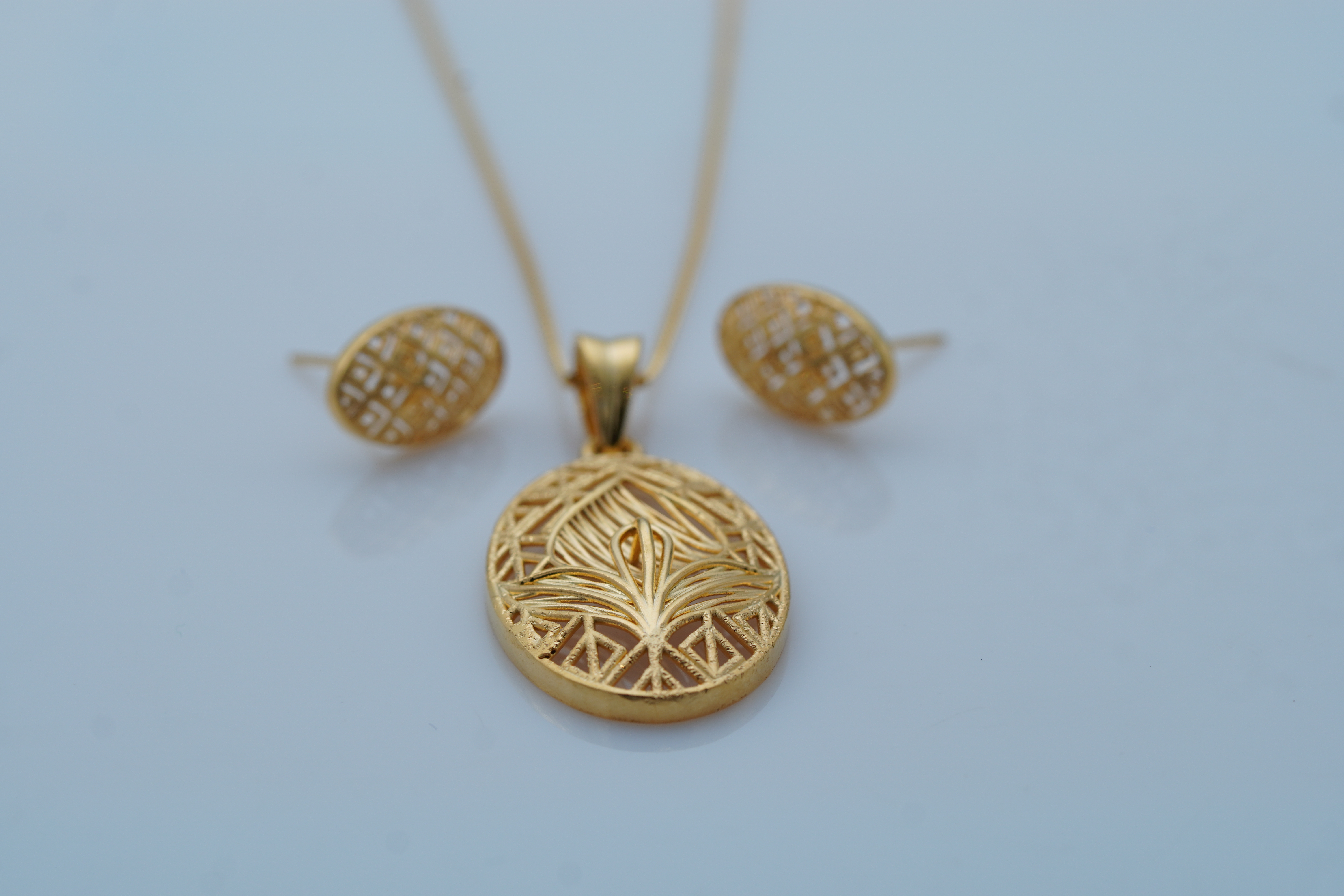 OVAL FOLIAGE SILVER PENDANT SET