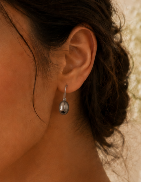 SILVER PEBBLE DROP EARRINGS