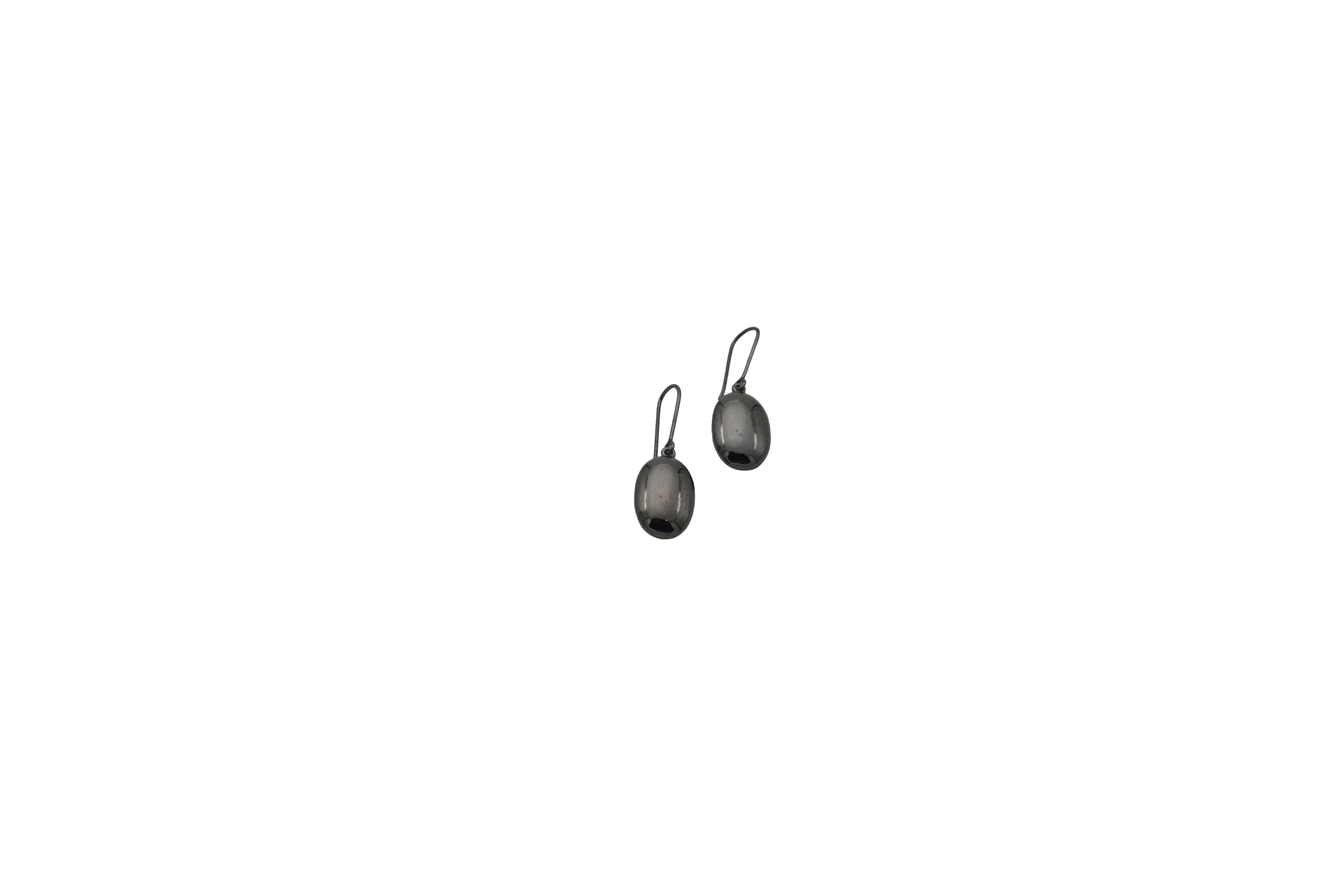 SILVER PEBBLE DROP EARRINGS