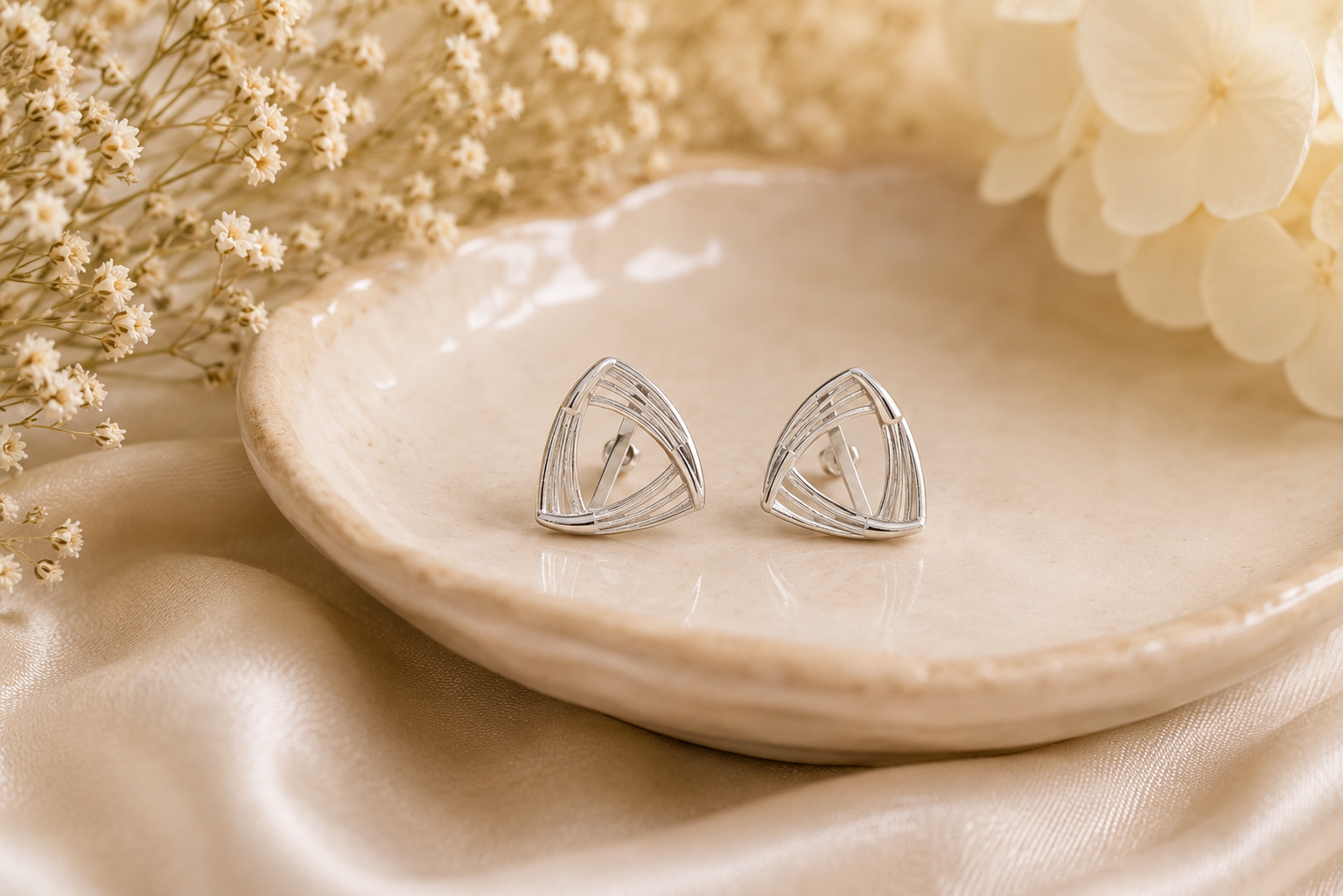Linear loom silver pendant – handcrafted silver Pendant Sets (alternate view)
