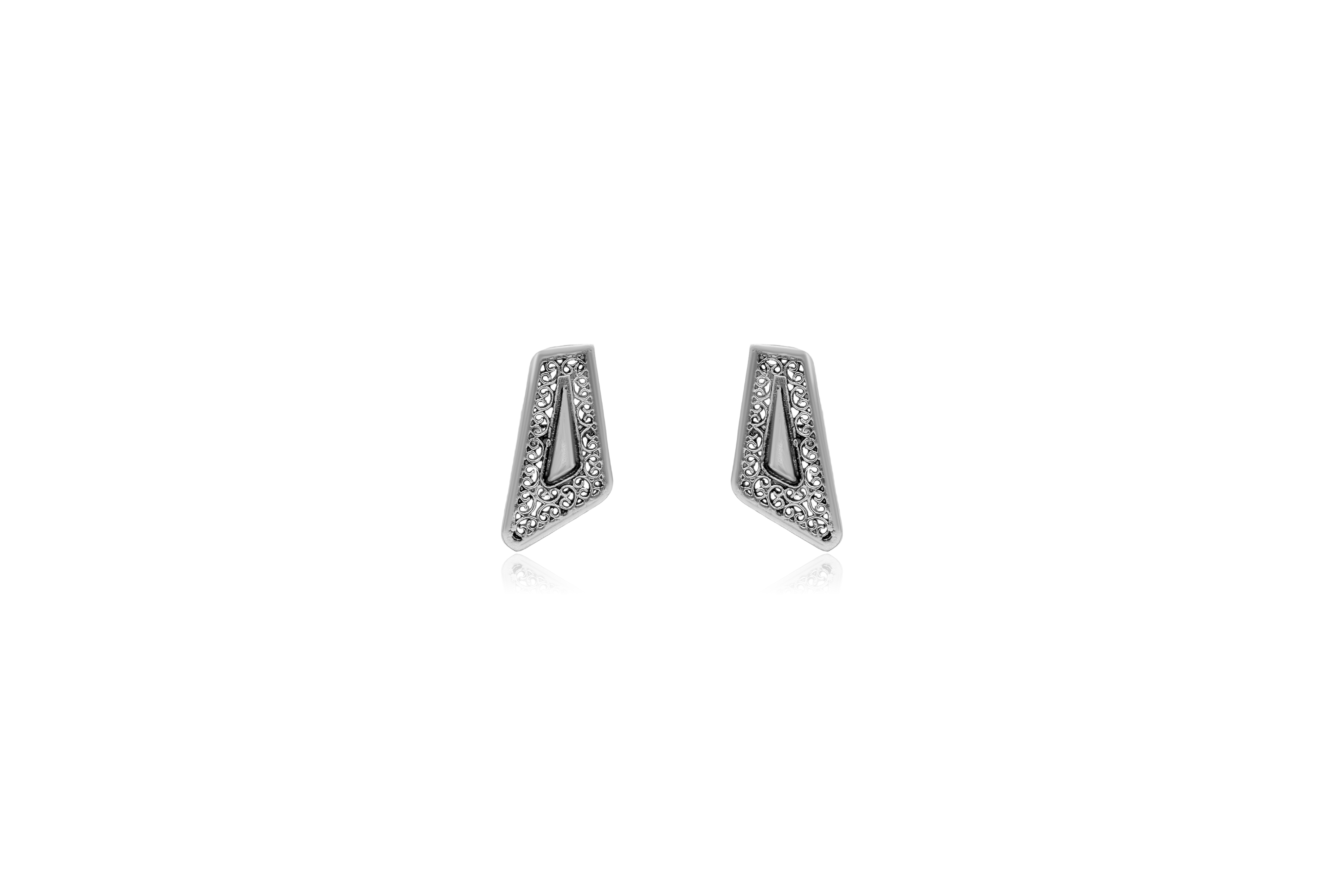 POISE SILVER STUD EARRINGS